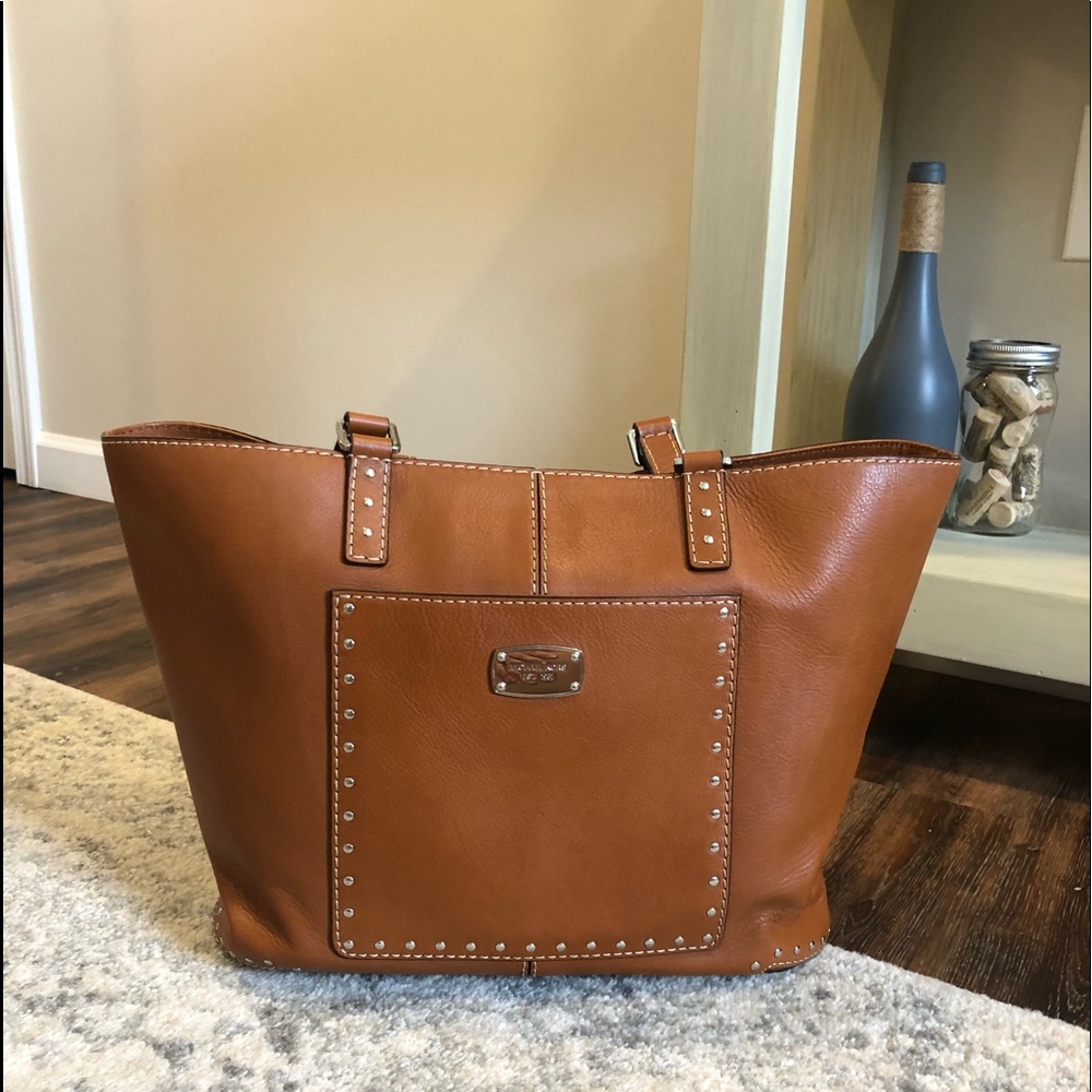 Micheal Kors Large Leather Tote 👜